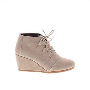 TOMS Kala Desert Taupe Suede Bootie Size:8